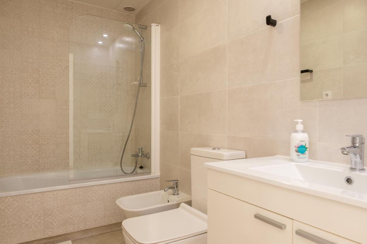 Bright, Brand New & Very Comfortable Apartment Valencia Exterior foto